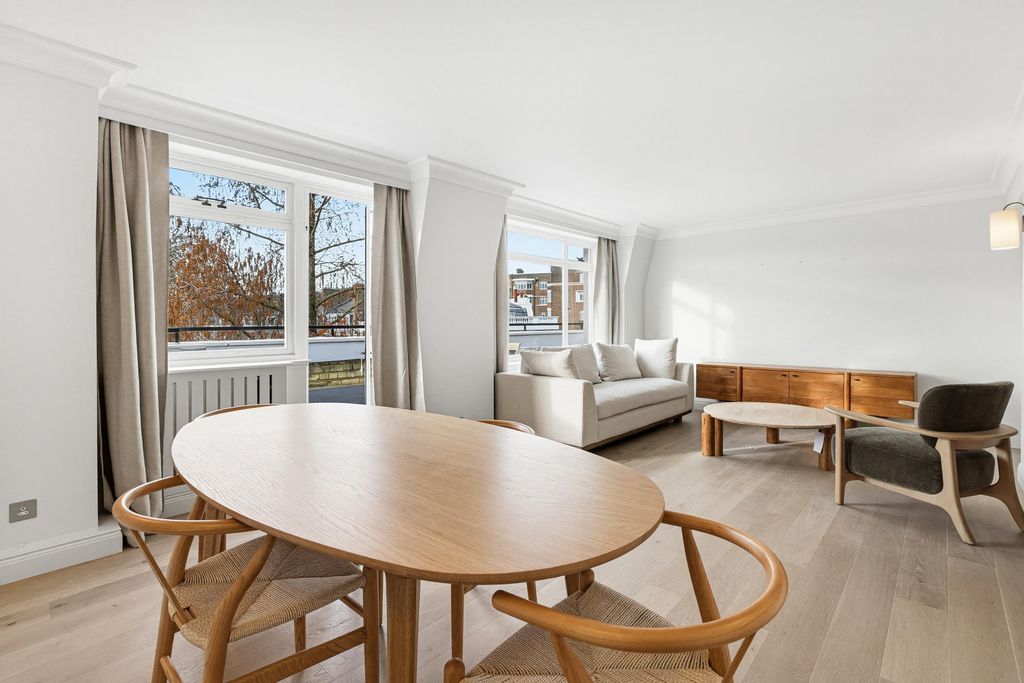 Property photo 1 of 13 Image