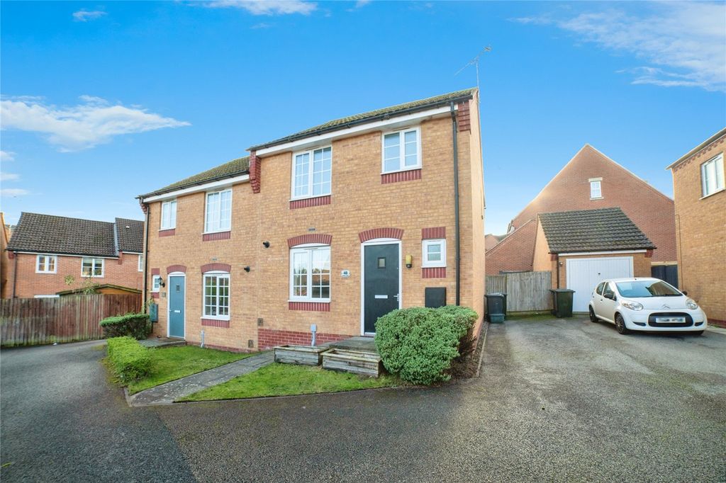 Property photo 1 of 18 Front