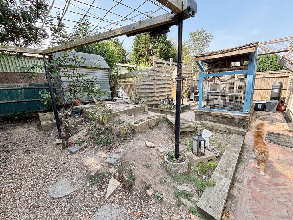 Property photo 3 of 20
