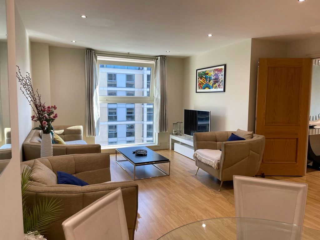 Property photo 2 of 16 Picture No. 29