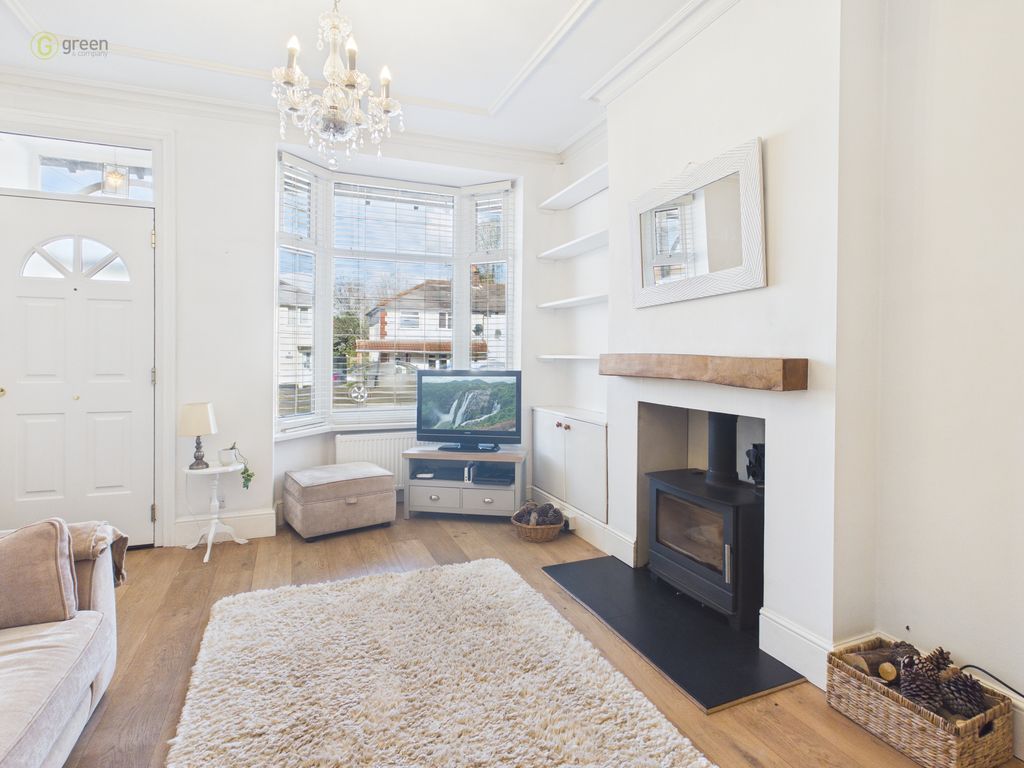 Property photo 2 of 36 Cam05459G0Pr0133Still020