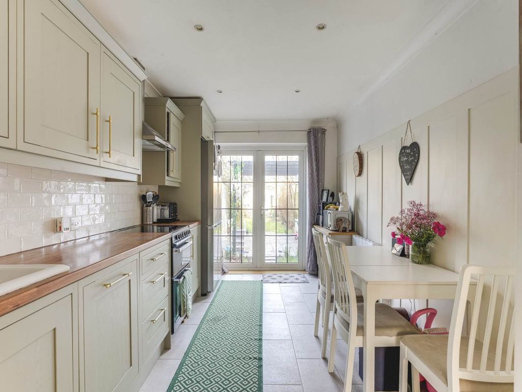 Property photo 2 of 20 Kitchen Dining