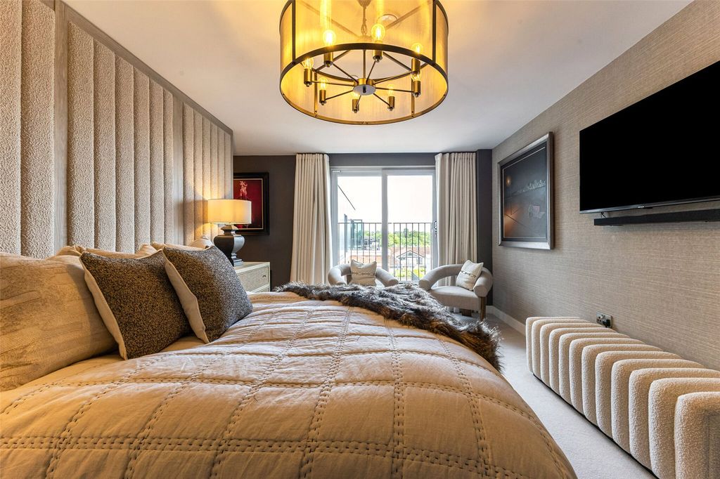 Additional image 13 of 3 bed flat for saleImperial House, Princes Gate, Homer Road, Solihull, West Midlands B91