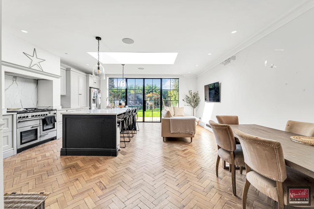 Property photo 2 of 14 Dsc01398