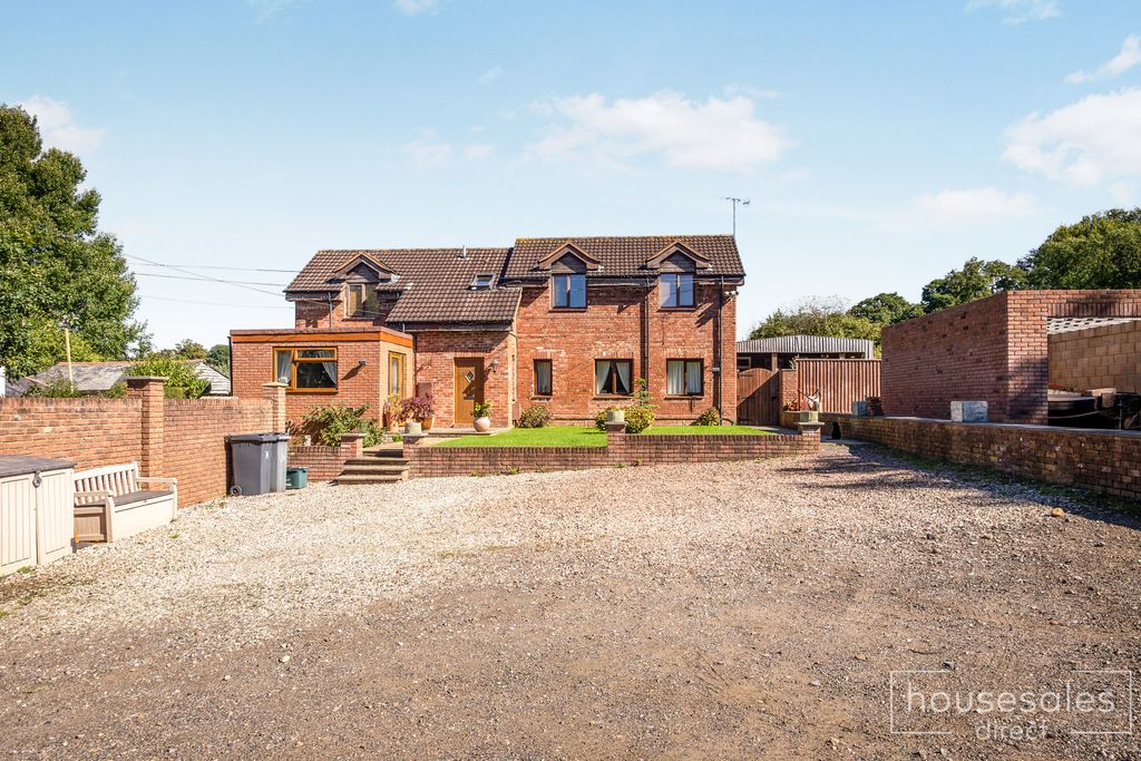 Property photo 1 of 21