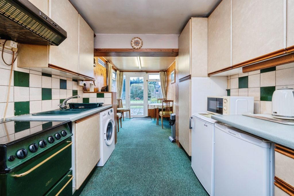 Property photo 3 of 18