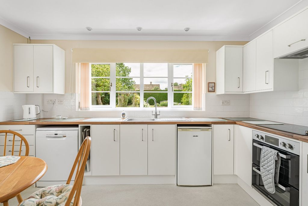 Property photo 2 of 18 Picture No. 04