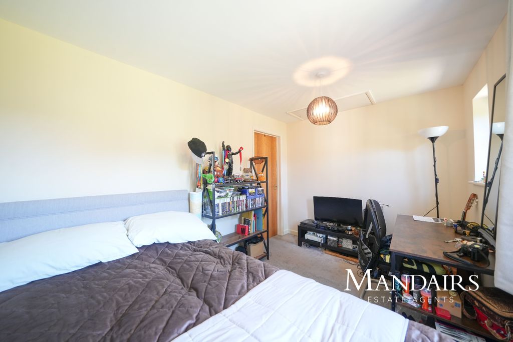 Property photo 3 of 28