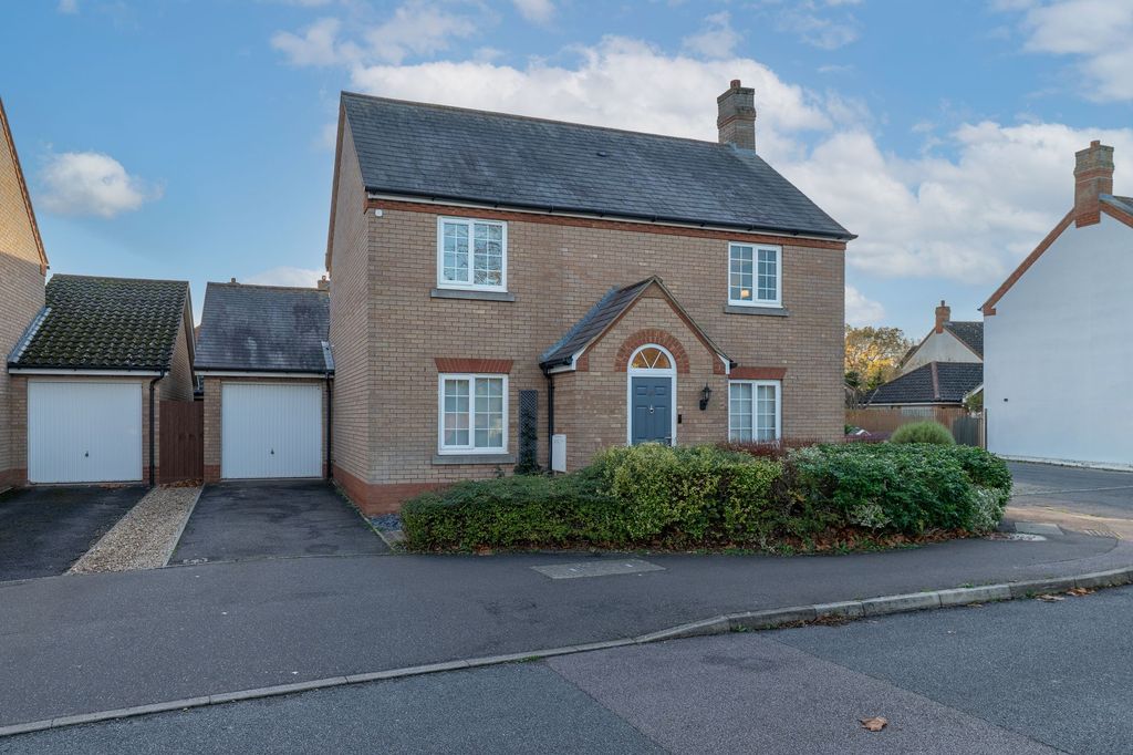 Property photo 1 of 31