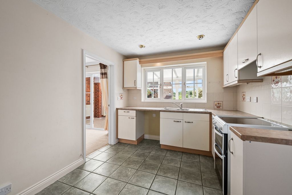 Property photo 3 of 22