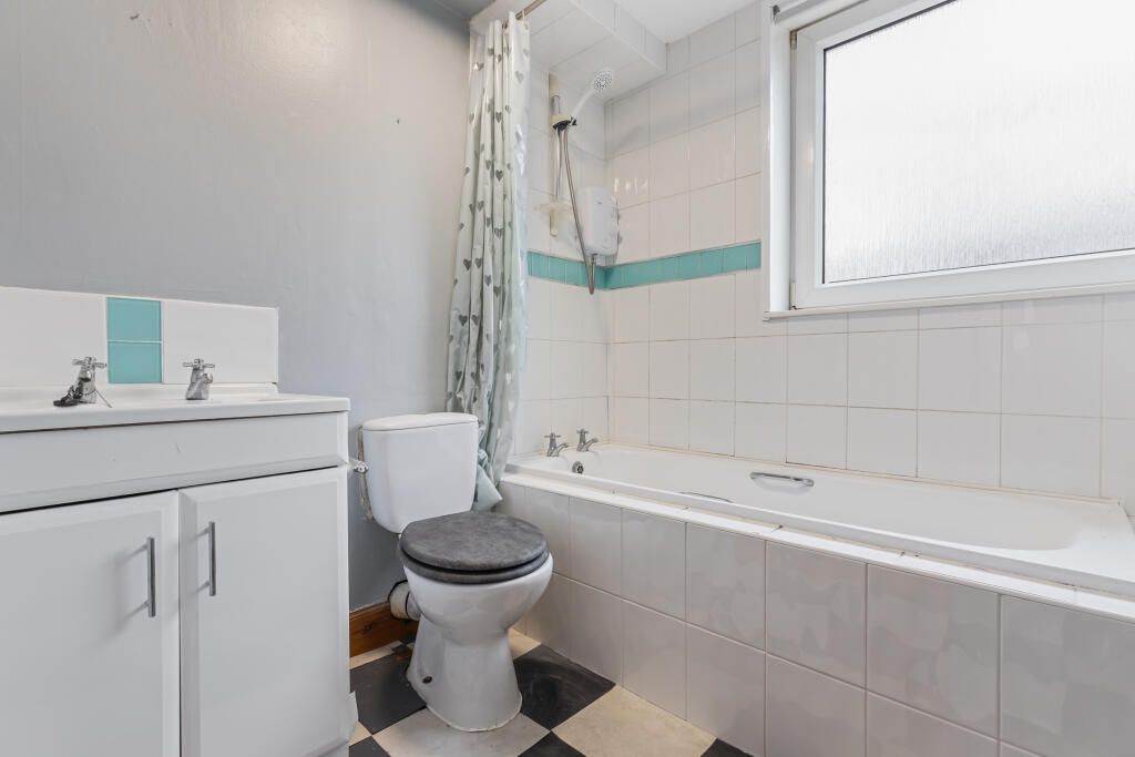 Additional image 13 of 2 bed flat to rentSunart Place, Grangemouth FK3