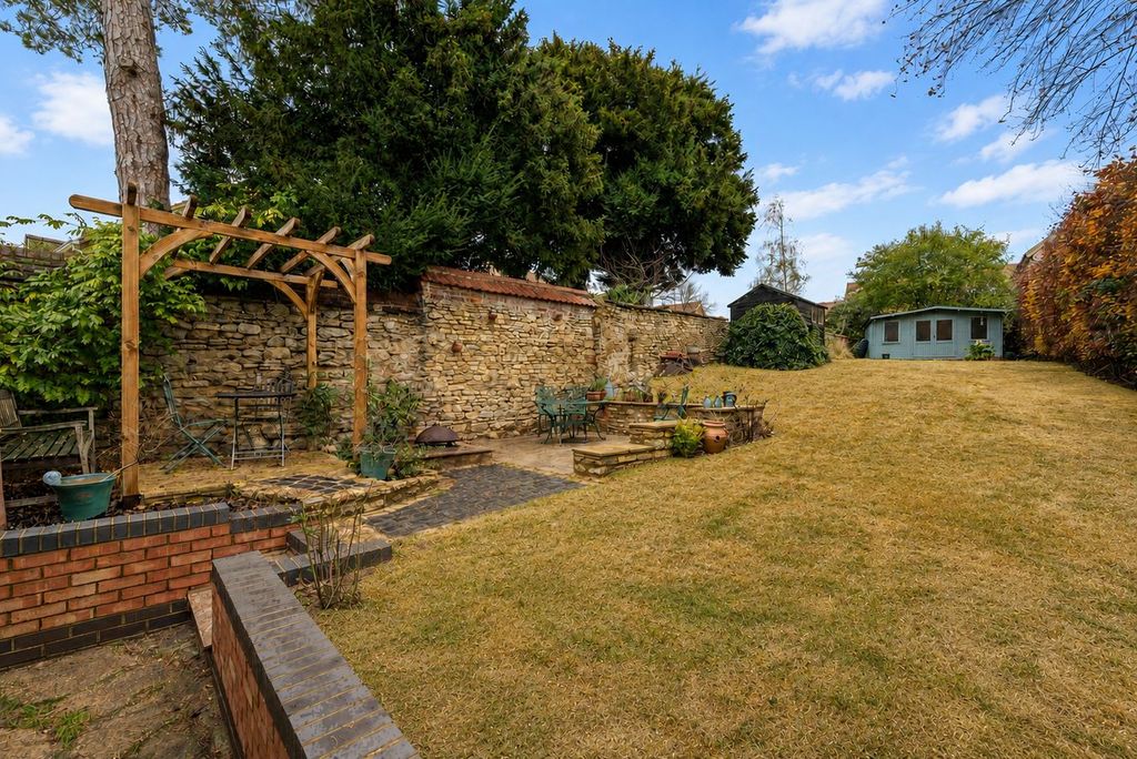 Property photo 3 of 26