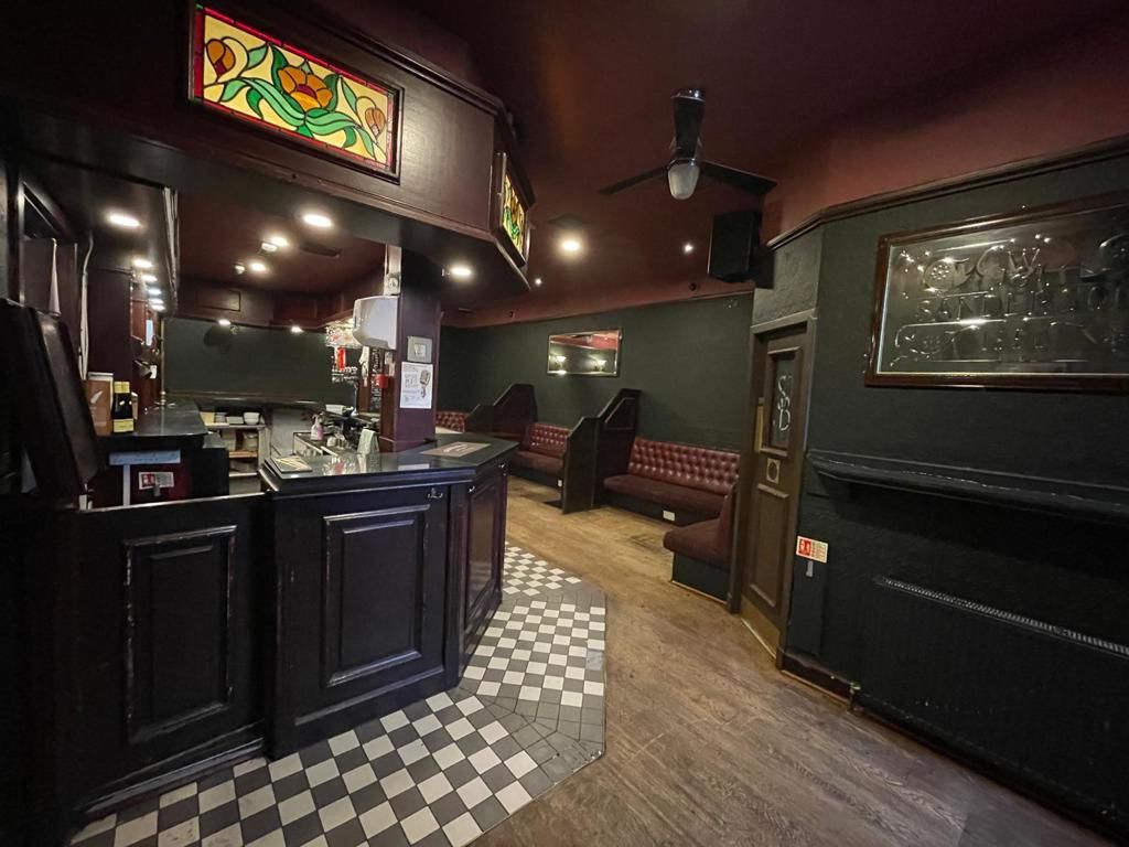 Property photo 2 of 7 Photo 4