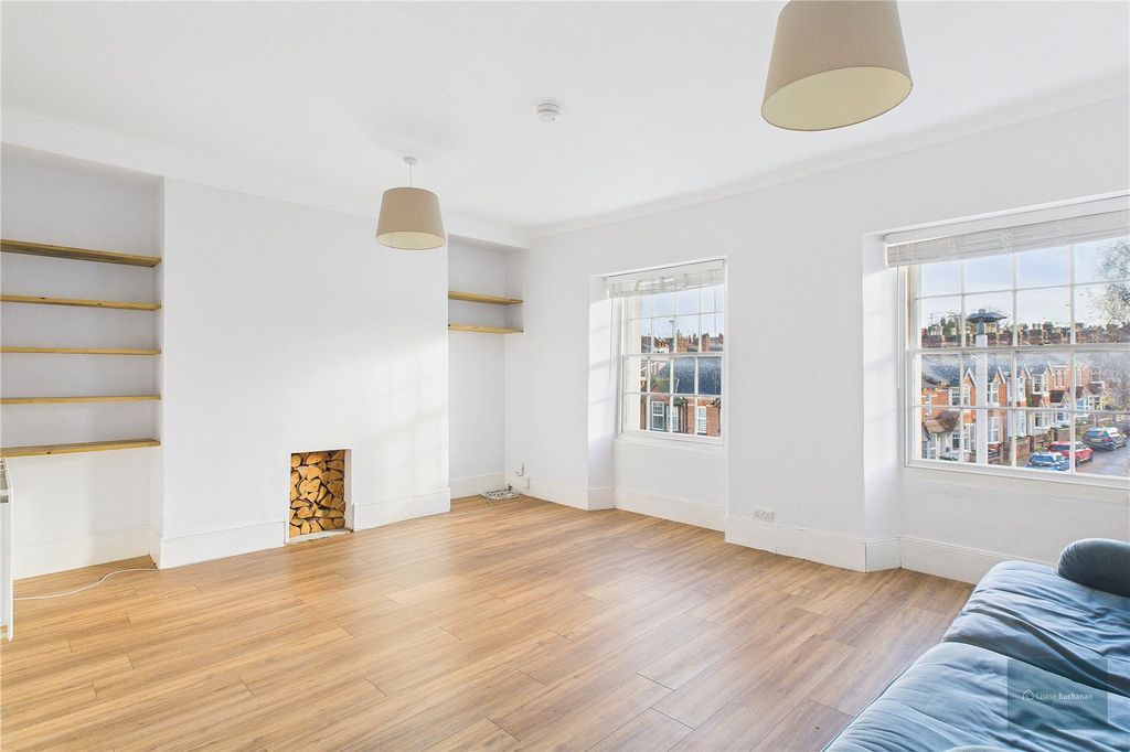 Property photo 2 of 10 Picture No. 19