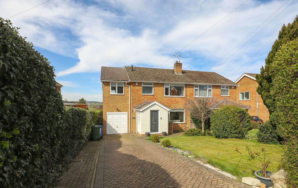 Property photo 1 of 27