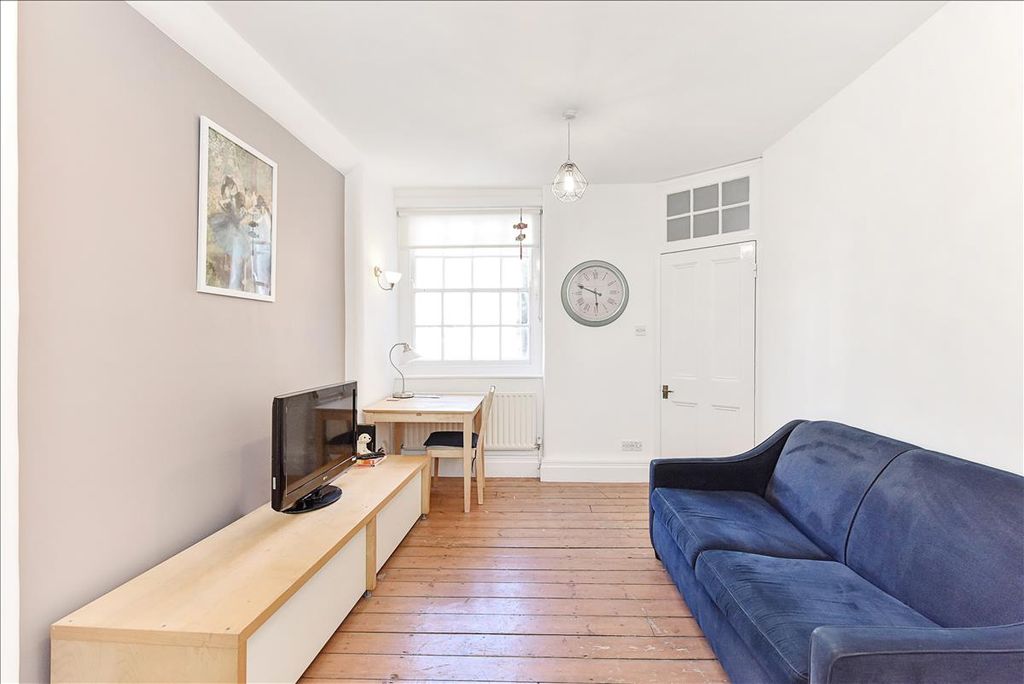 Property photo 3 of 12