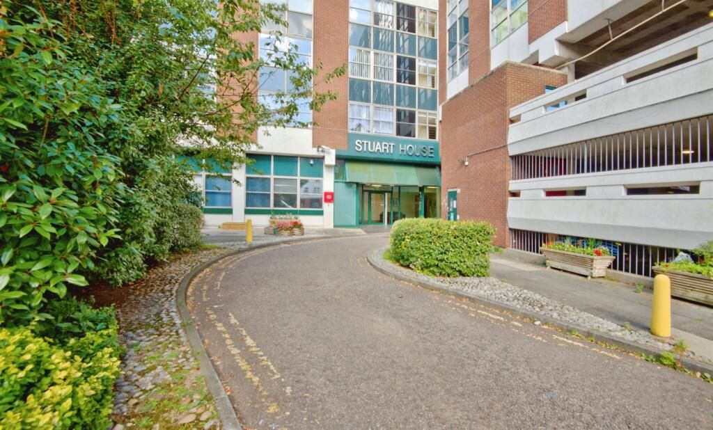 Property photo 1 of 10 Exterior