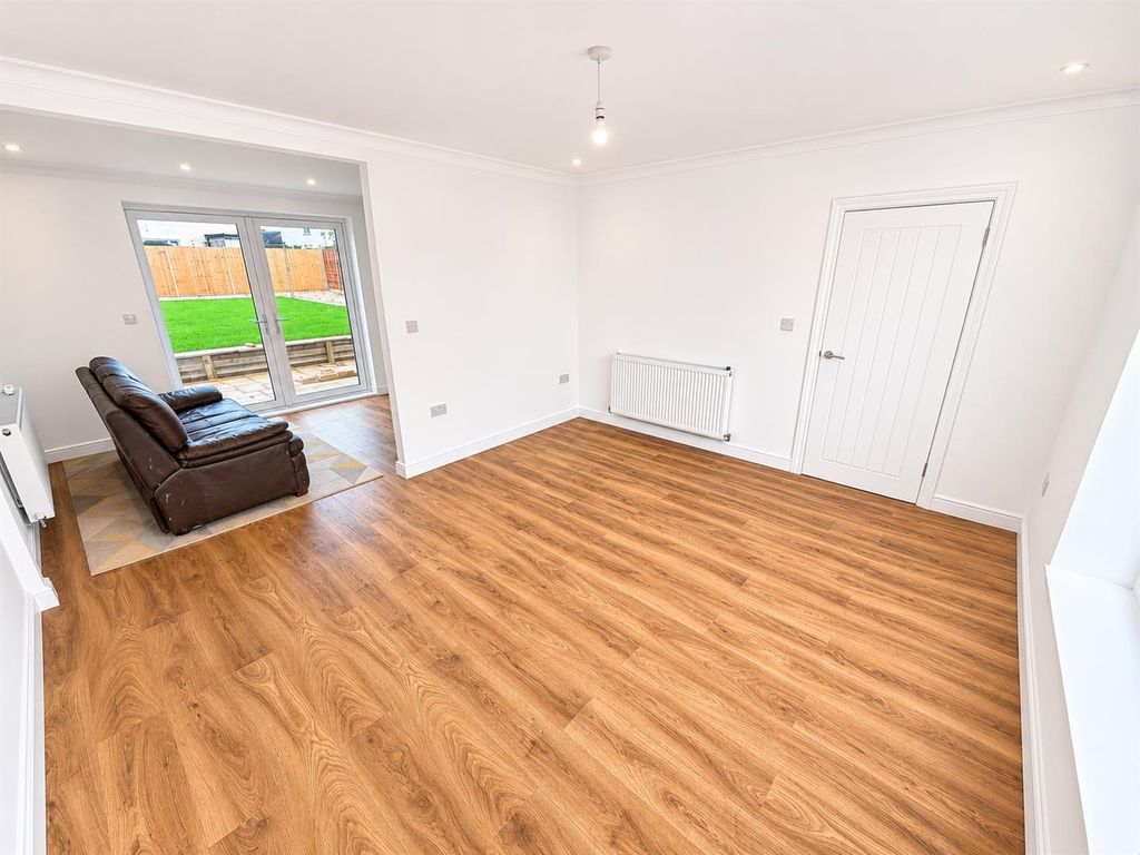 Property photo 2 of 29 09797F38B2.Png