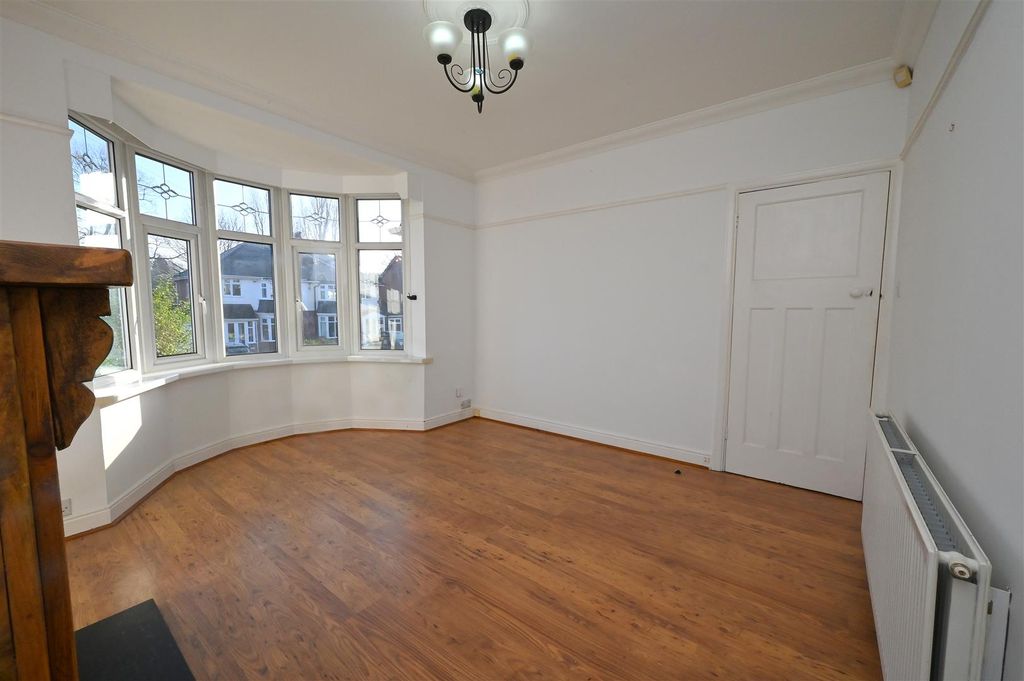 Property photo 3 of 25 Living Room1.Jpg