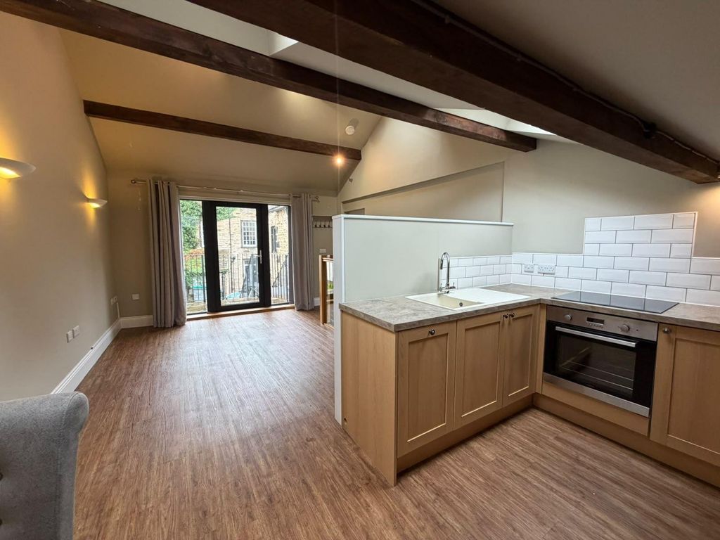 Property photo 2 of 22 Picture No. 08