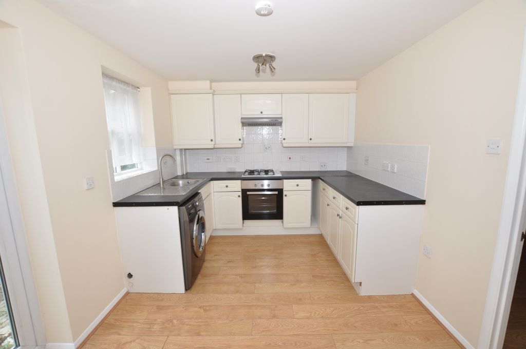 Property photo 2 of 21 Kitchen/Breakfast Room