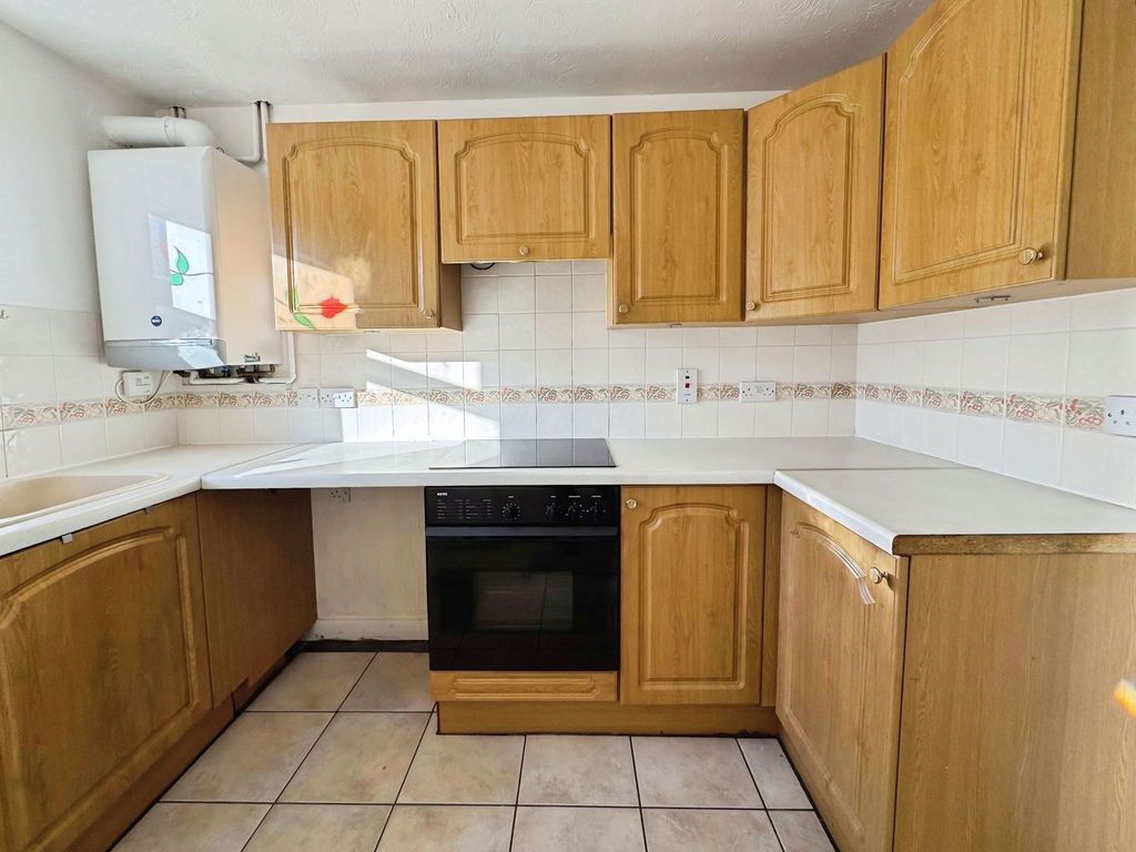 Property photo 2 of 11