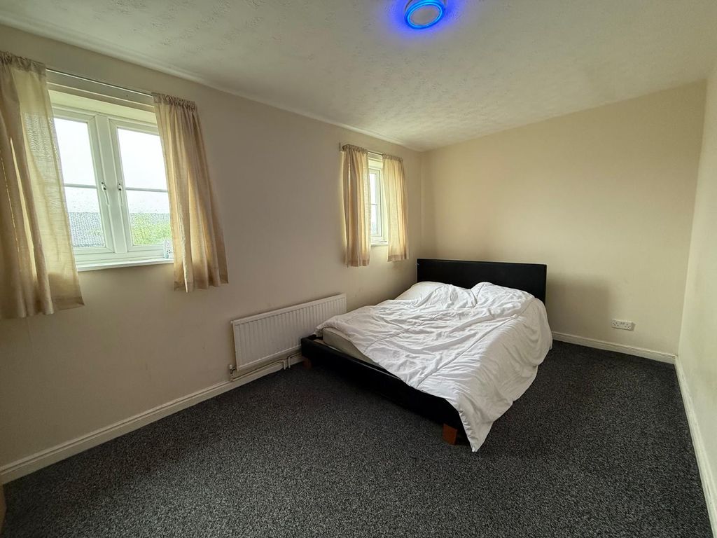 Property photo 2 of 16 Gallery