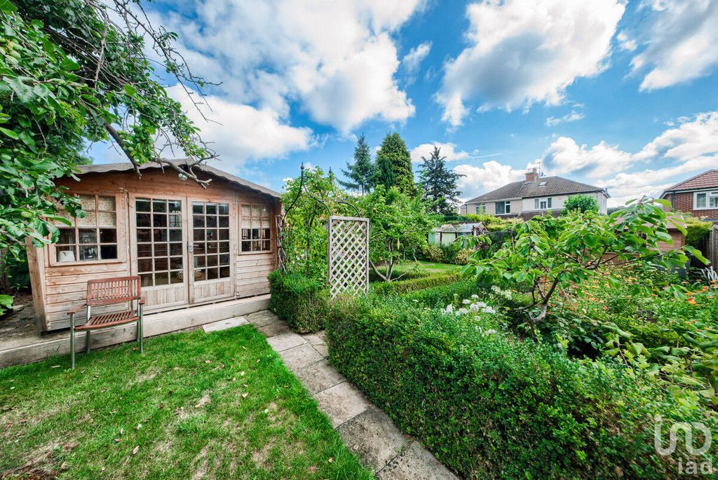 Property photo 2 of 29