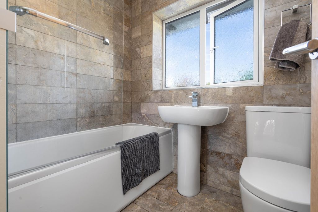 Property photo 3 of 18 Picture No. 18