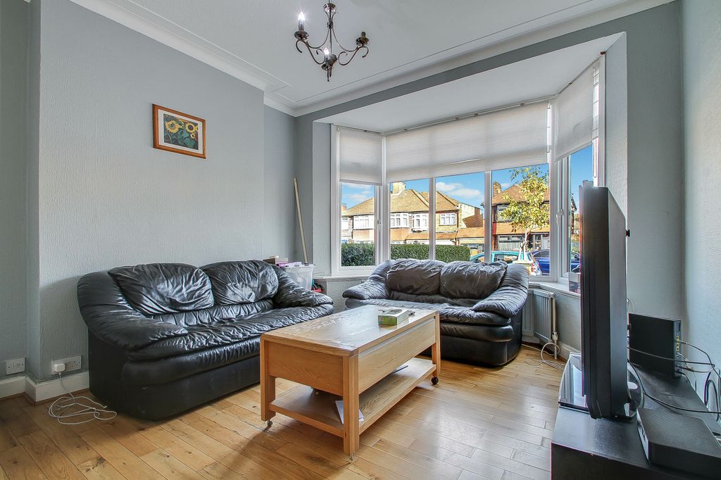 Property photo 3 of 16