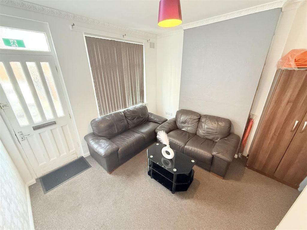 Property photo 3 of 9 Tempimageyfjsxk.Jpg