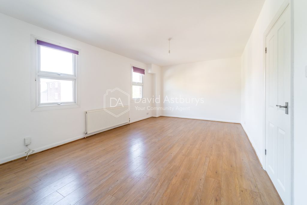 Property photo 1 of 8 Ndb05453