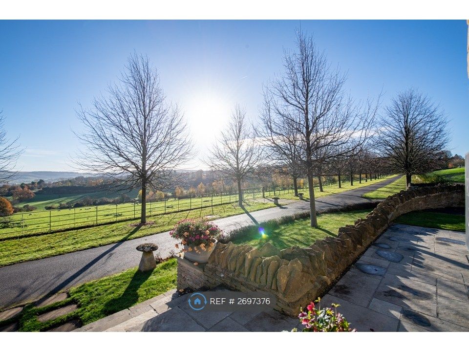 Property photo 2 of 29