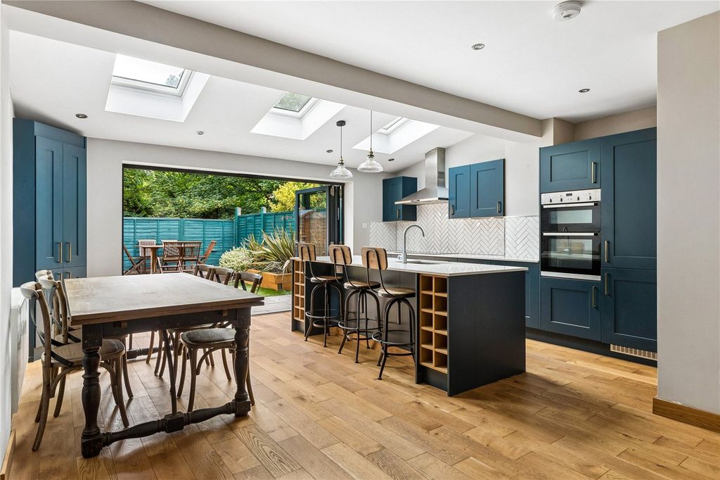 Property photo 1 of 15 Picture No. 02