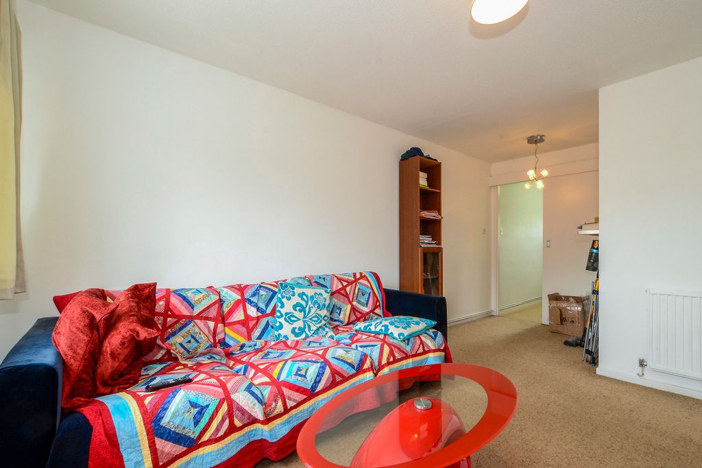 Property photo 3 of 10 Pbox-Img.Jpg