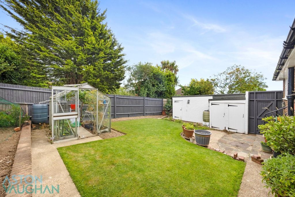 Property photo 3 of 19