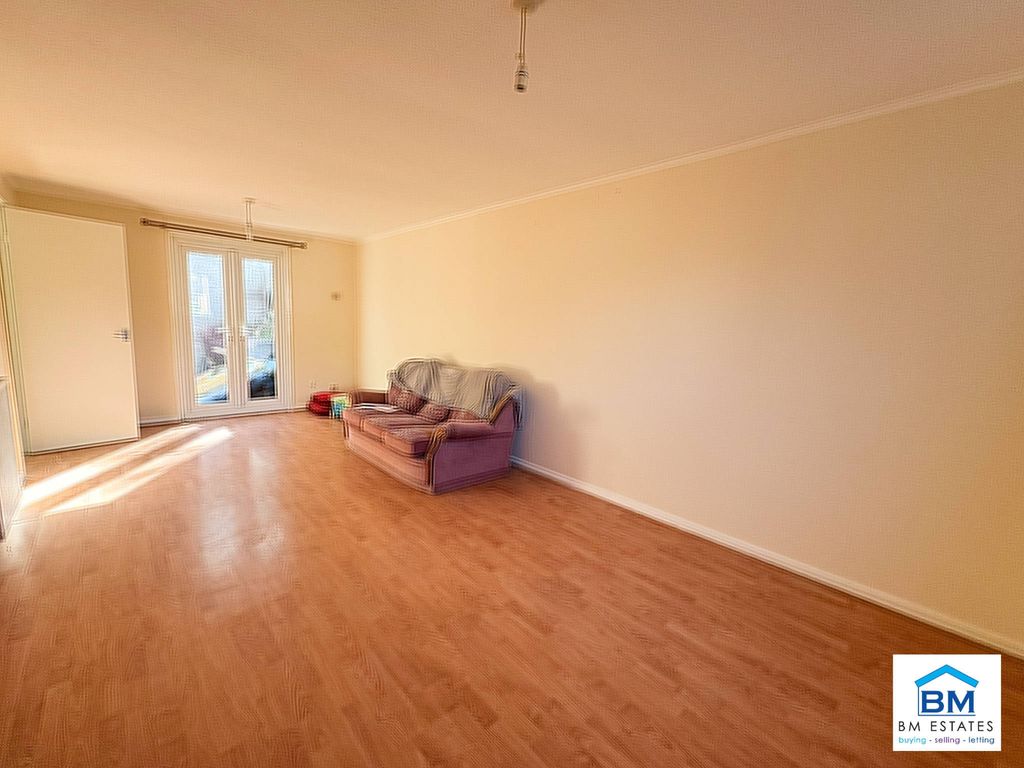 Property photo 2 of 9 Photo 9