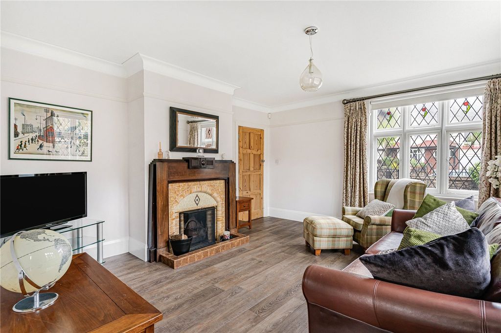 Additional image 5 of 5 bed detached house for saleBoston Gardens, Brentford TW8