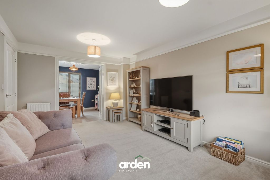 Property photo 3 of 19