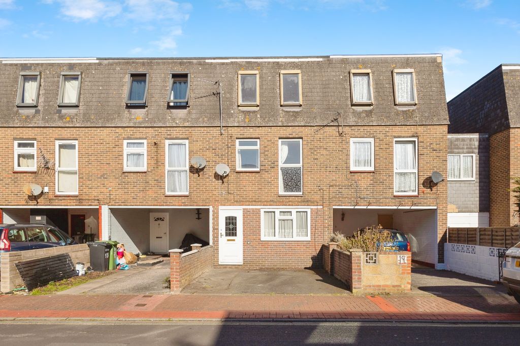 Property photo 1 of 15 Front