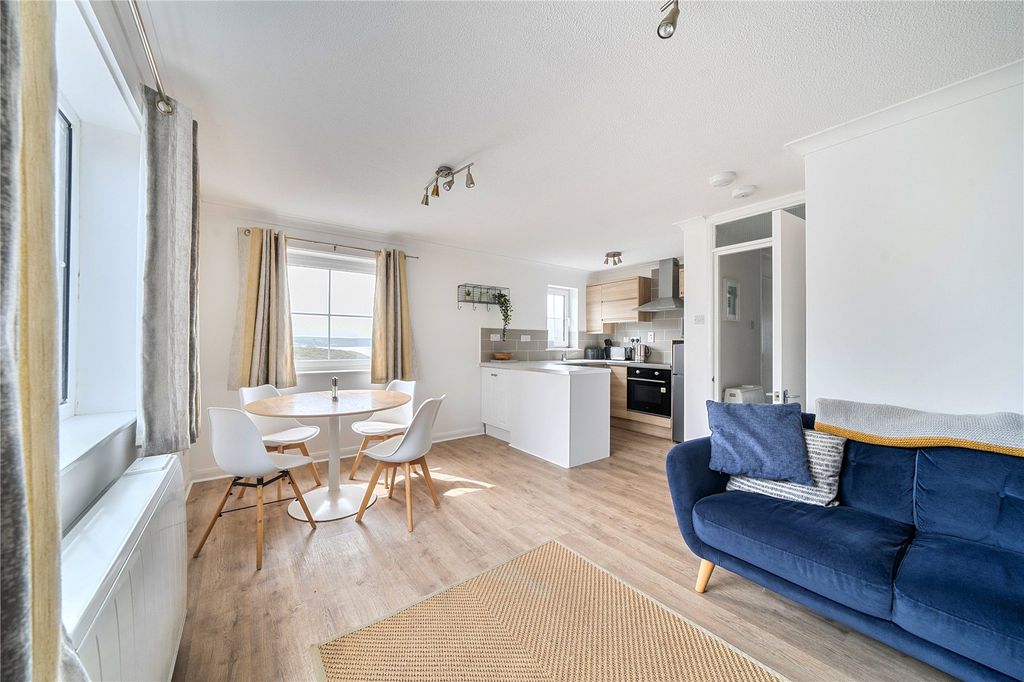 Property photo 2 of 16 Picture No. 40