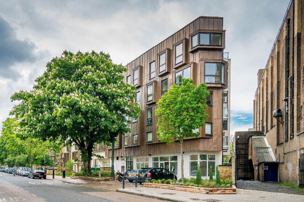 Property photo 1 of 8