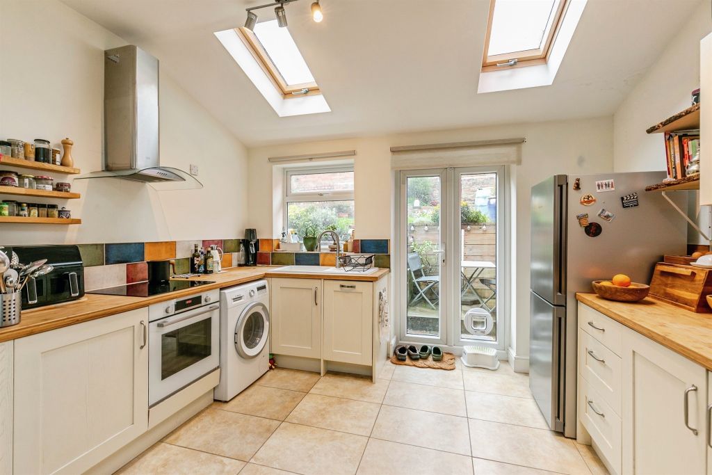 Property photo 2 of 19