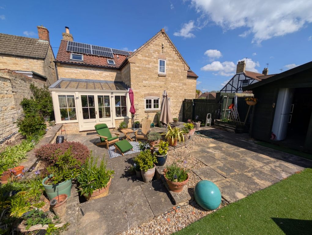 Property photo 1 of 34