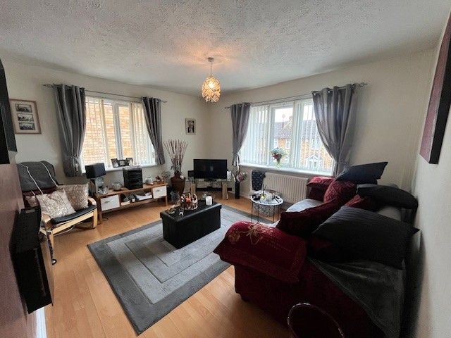 Property photo 2 of 11