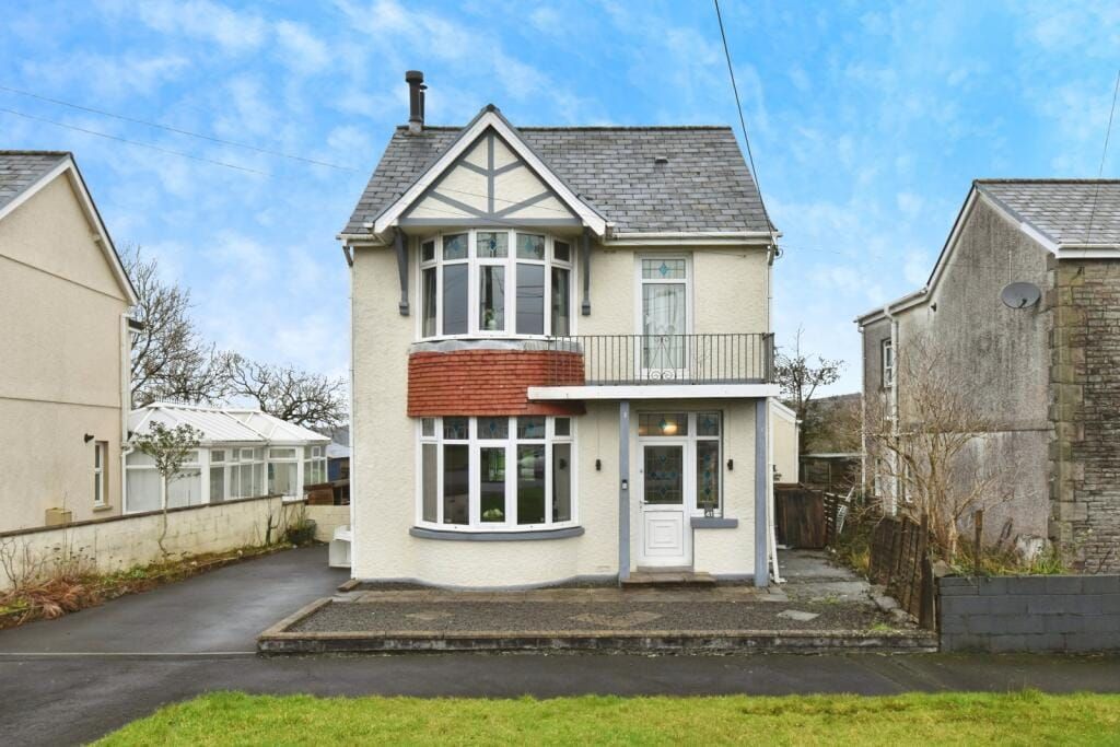 Property photo 1 of 15