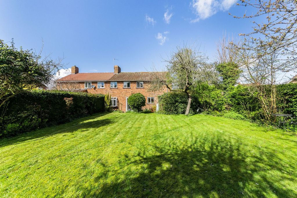 Property photo 2 of 26