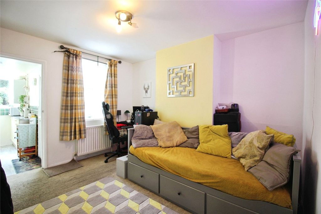 Property photo 3 of 8 Picture No. 04