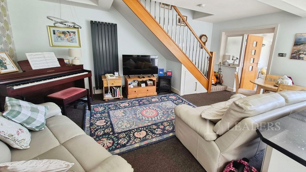 Property photo 2 of 18 Pbox-Img.Jpg