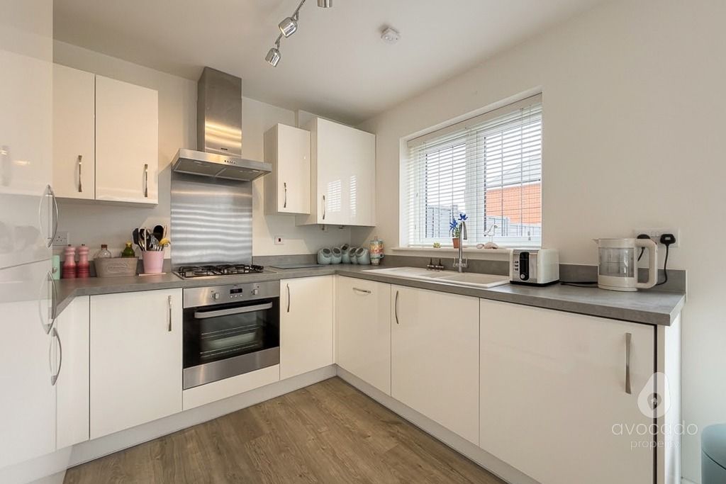 Property photo 2 of 20 5290414